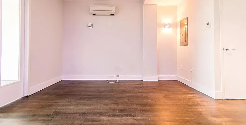 Rented by MySpaceNYC | media 7
