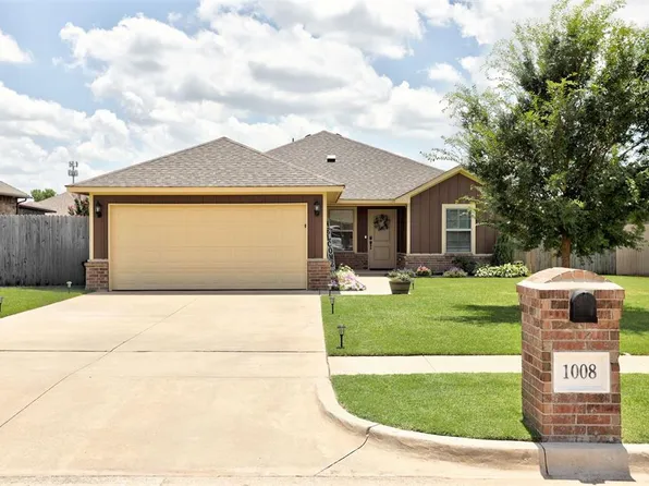 1008 SW 14th St, Moore, OK 73160