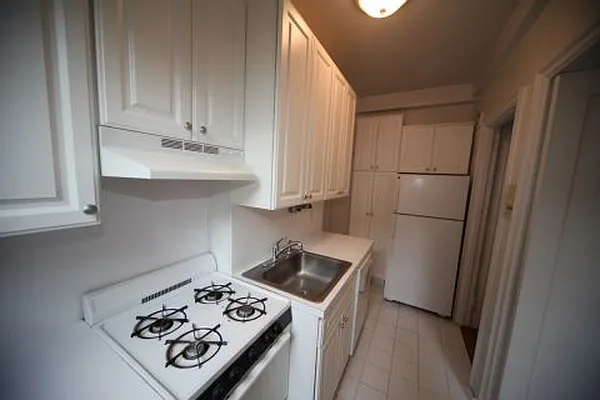 Rented by Sapphire Property Group | media 11