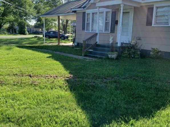 404 S Walnut St, Hohenwald, TN 38462