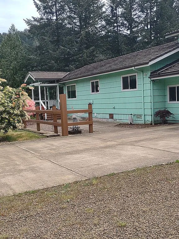 11749 Highway 36 photo 1