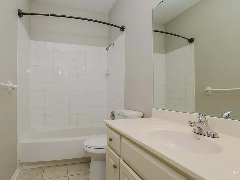 2308 W Elizabeth St — Photo 13