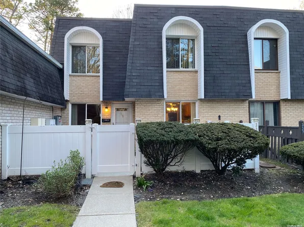 339 Birchwood Road #339, Medford, NY 11763