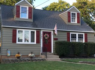 395 Lemon St, Warminster, PA