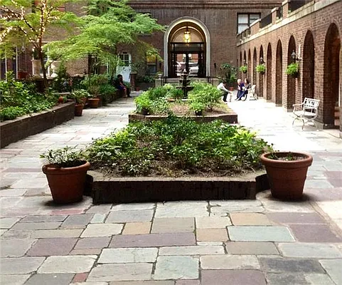 Rented by Nancy Packes Inc. | media 18