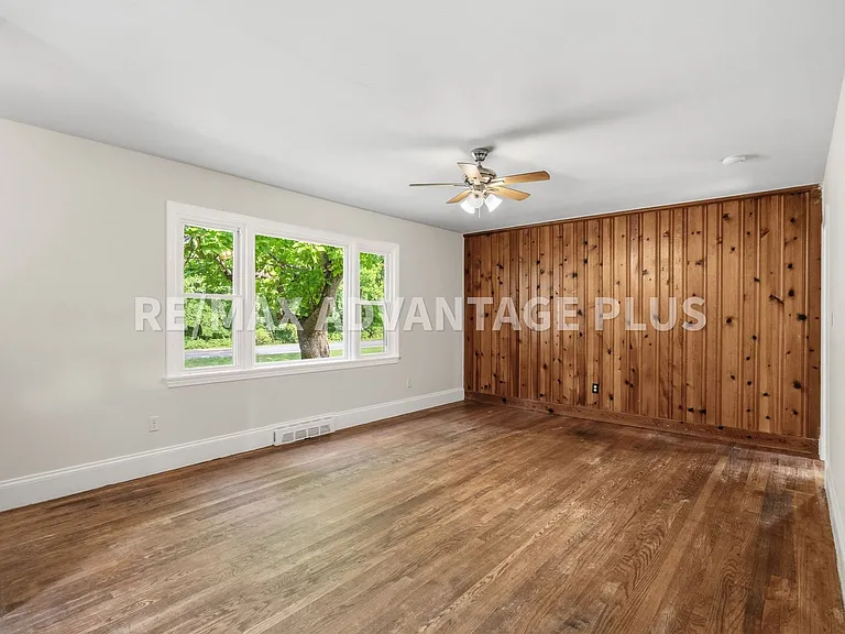 1552 Cumberland Rd — Photo 6
