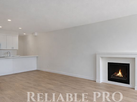 4th image of 10545 126th St NW #1476806