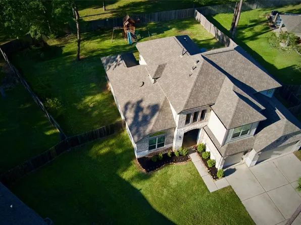 59 Beaconsfield Dr, Magnolia, TX 77355