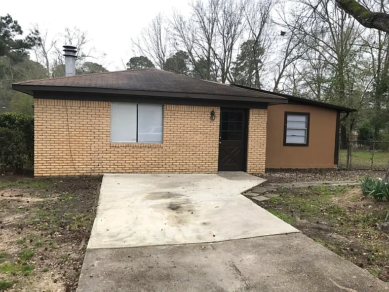 8950 Acacia Ln — Photo 5