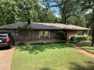 330 Crestwood St, Nacogdoches, TX 75961