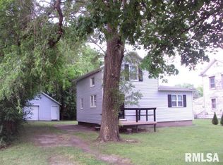217 W B St, Alpha, IL 61413