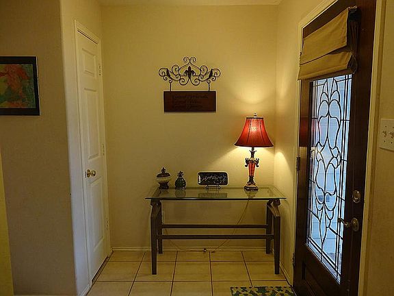 Great entry with leaded glass door