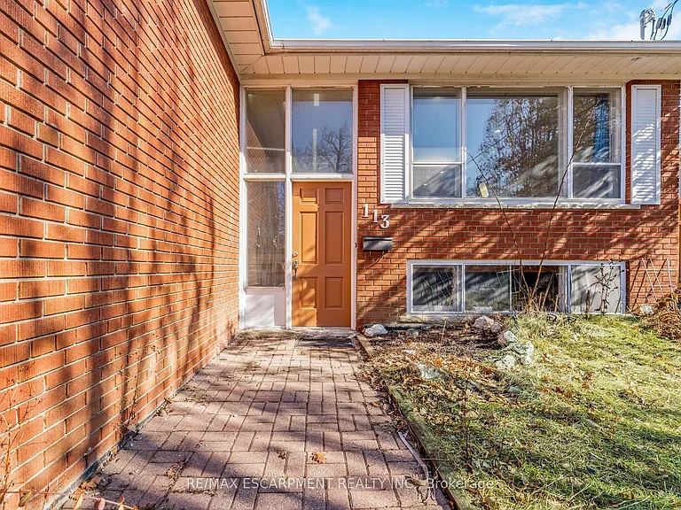 113 Poynter Dr — Photo 5