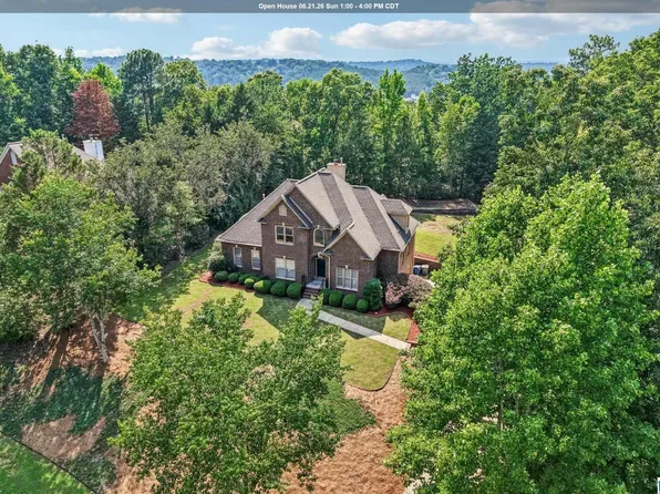 404 Greystone Glen Cir, Birmingham, AL 35242