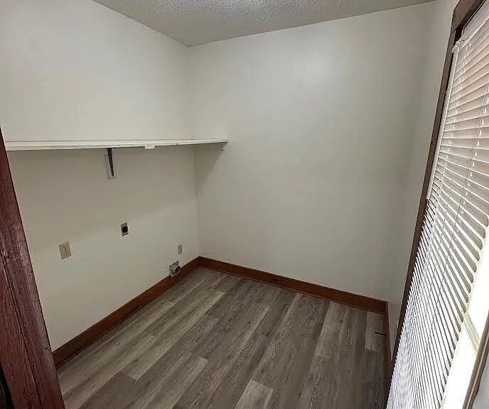 324 Michael Ct — Photo 11