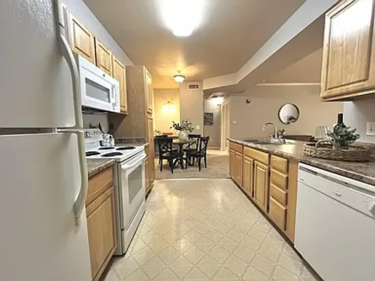 501 Gibson Dr #711 — Photo 6