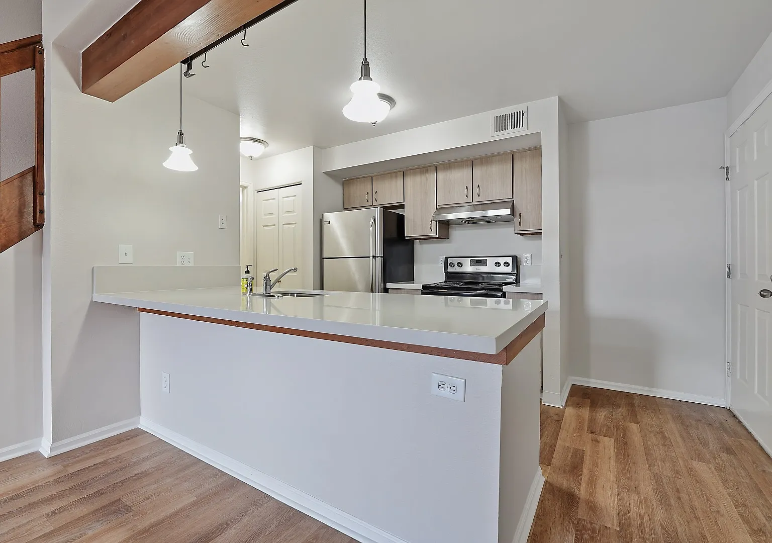 2575 S. Syracuse Way - M-302 — Photo 1