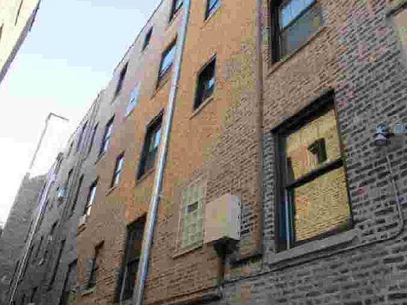 2nd image of 3602 N Pine Grove Ave APT 2C