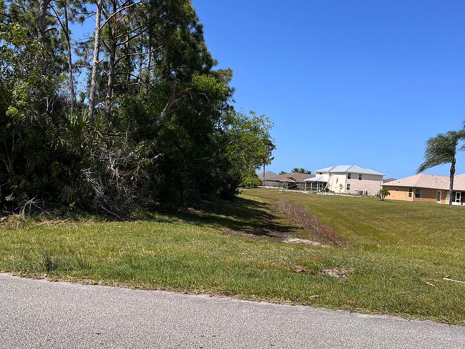 2nd image of 5829 NW Culebra Avenue