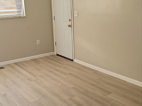 3rd image of 321 S Harbine Ave #A