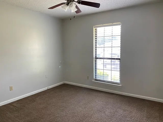 1704 Ashton Dr — Photo 29