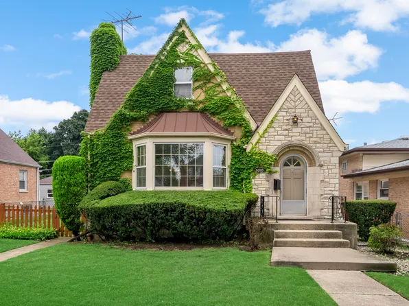 5010 Jarlath Ave, Skokie, IL 60077