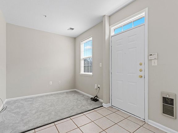2nd image of 21844 Kelsey Sq