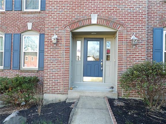 2nd image of 10201 Hartwood Ct
