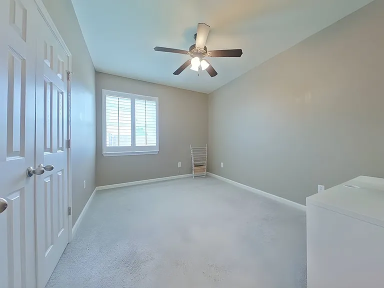858 Solimar Way — Photo 13