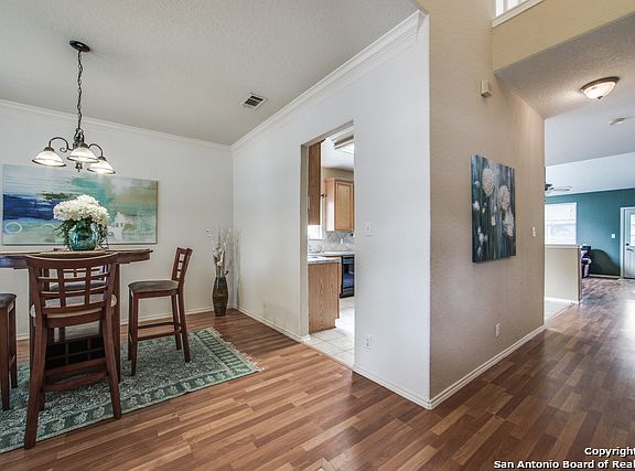 4th image of 11222 Woodridge Path