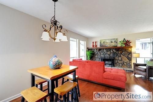 5th image of 846 Manning Villas Ct