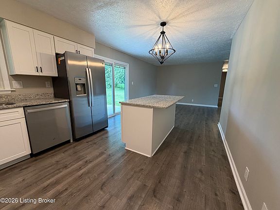 5th image of 1019 Harmony Landing Rd