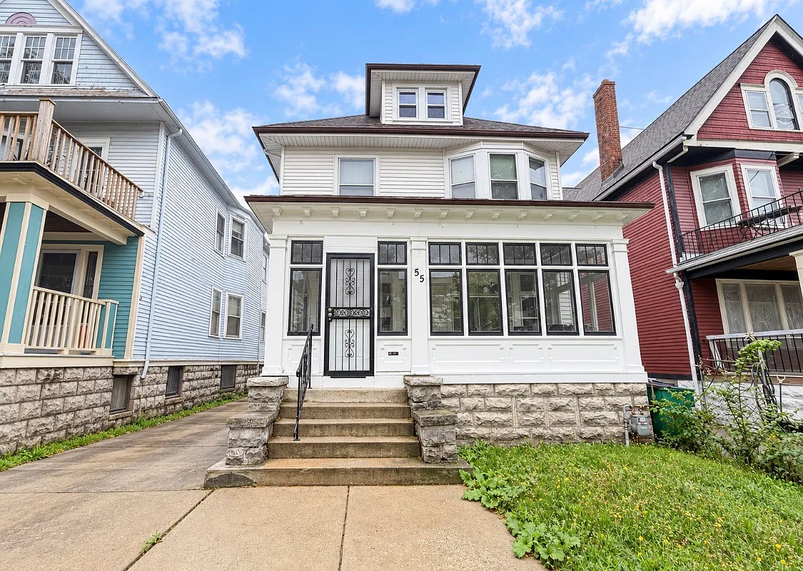 4 bed, 1868 sqft, $2,200 — Photo 1