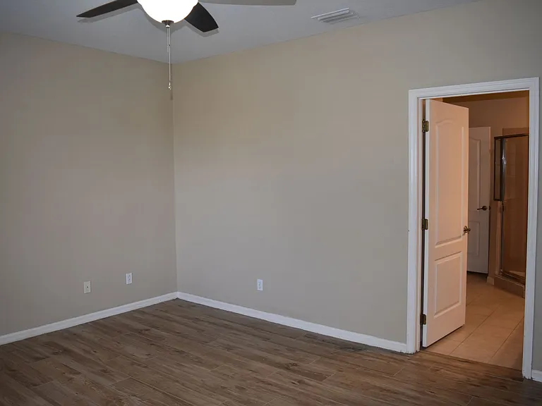 1040 Venetian Dr #203 — Photo 17