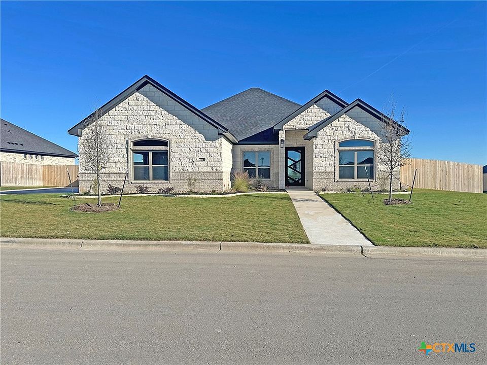 1st image of 2211 Fieldcress Dr