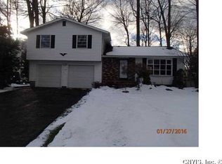 7725 Deerfield Rd, Liverpool, NY 13090