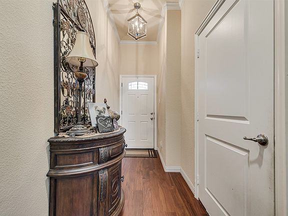 4th image of 1217 Summerset Ln