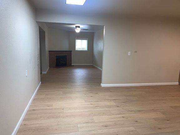 5th image of 317 Plum St