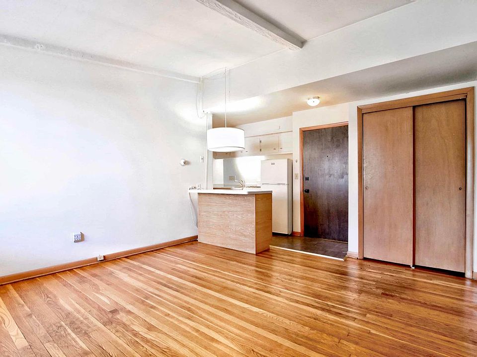 1st image of 1843 N Cambridge Ave #10