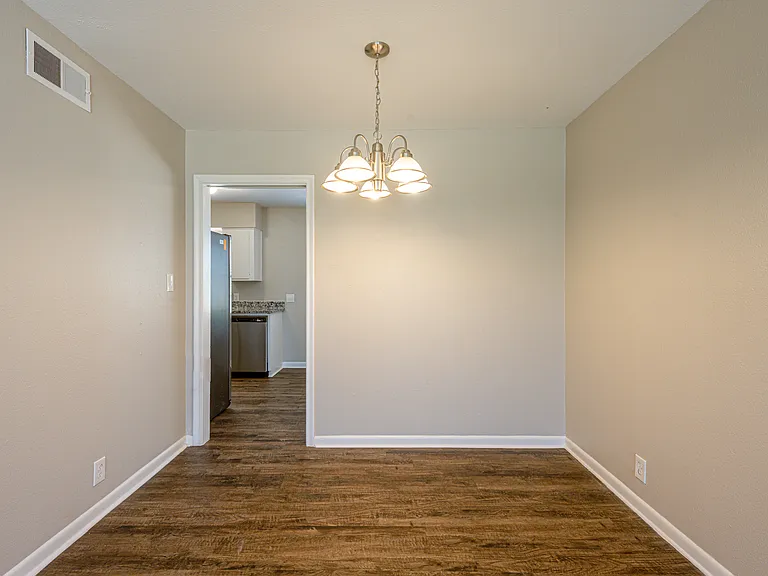 105 Dupont Cir — Photo 11