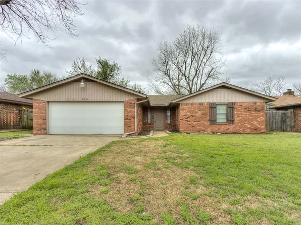 8933 Rambling Rd, Oklahoma City, OK 73132