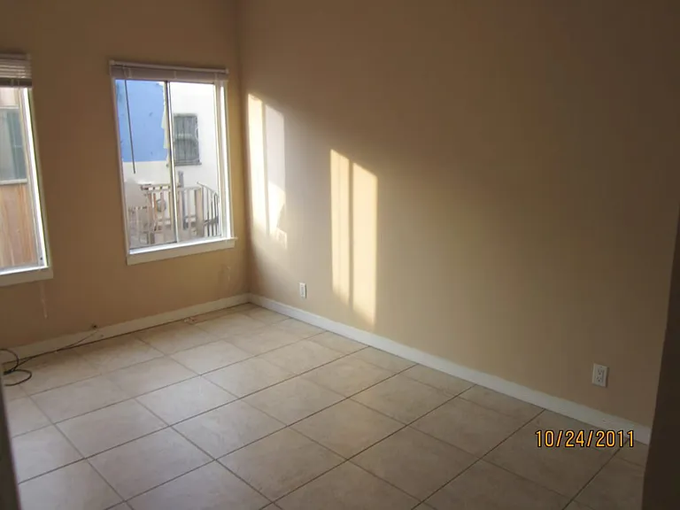 209 Columbia Pl — Photo 6