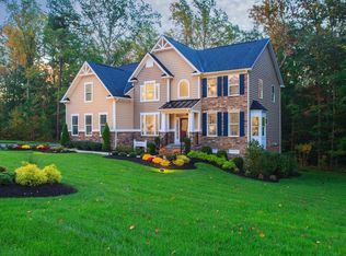 1073 Azzano Cir, Victor, NY