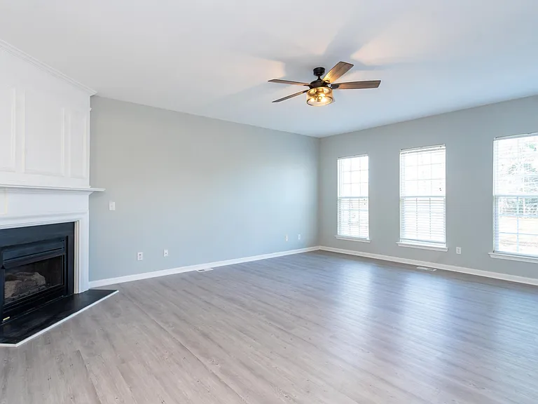 212 Chandler Chase Ct — Photo 12