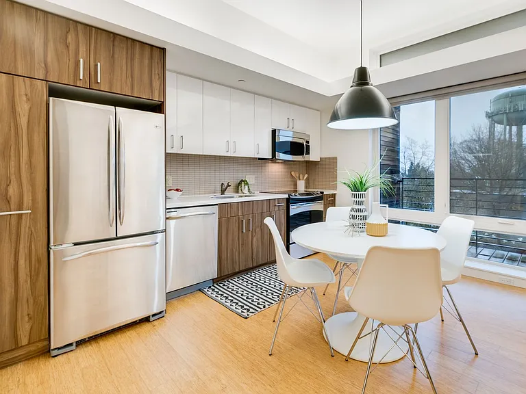 1455 N Killingsworth St #417 — Photo 13