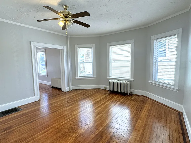 75 Lincoln Ave #1 — Photo 1