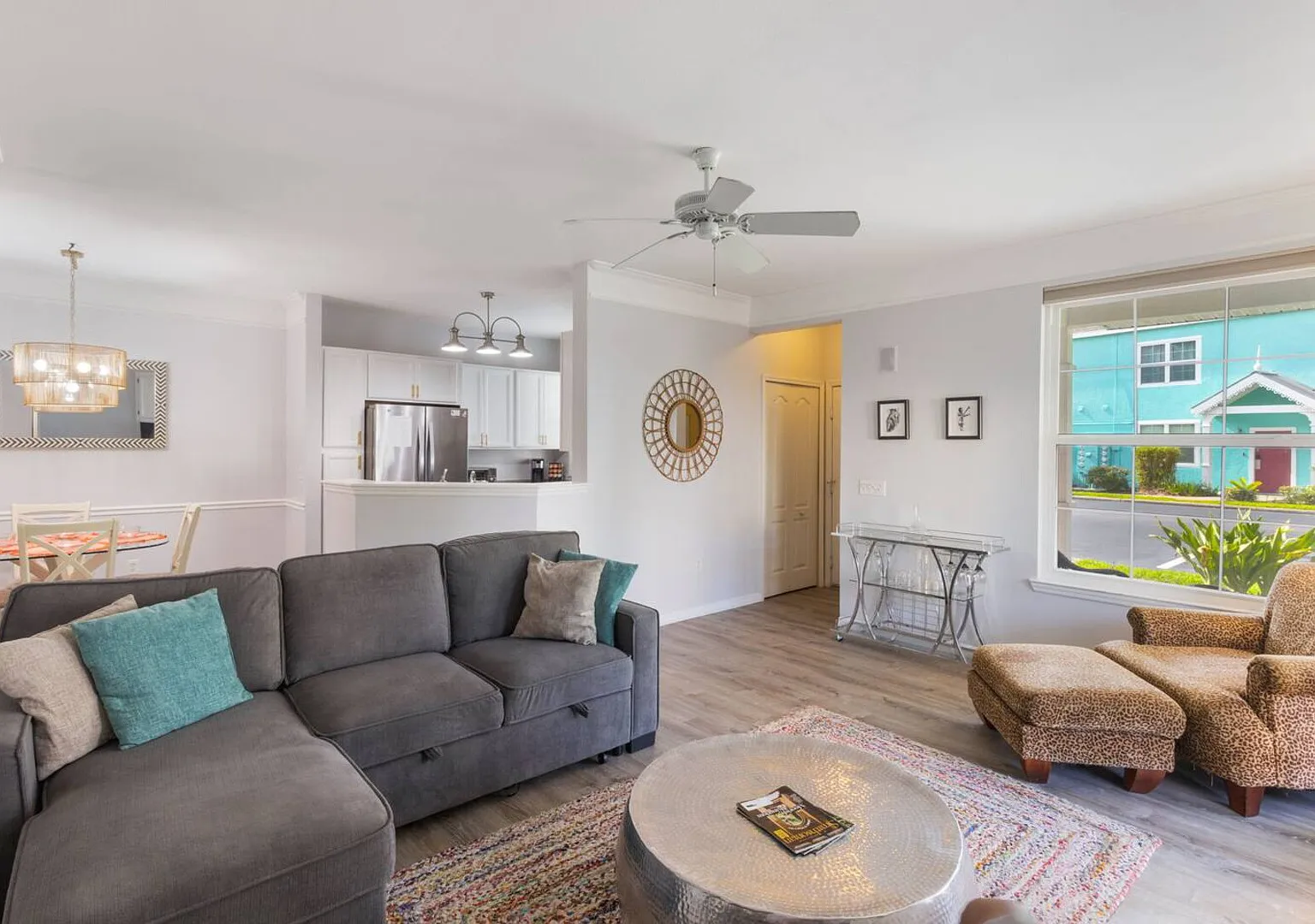 Relaxing Oasis - Safe, Stylish & Convenient — Photo 4