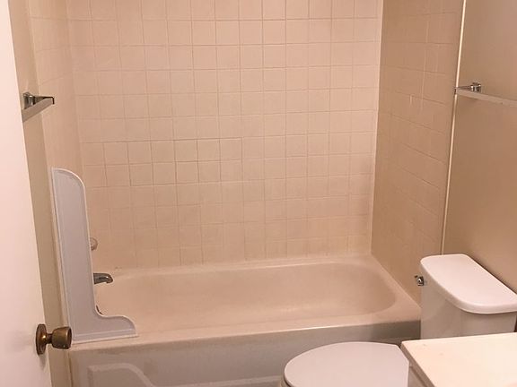 5th image of 1203 Shelby St APT 1