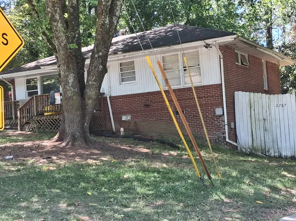 2727 Dearwood Dr SW, Atlanta, GA 30315
