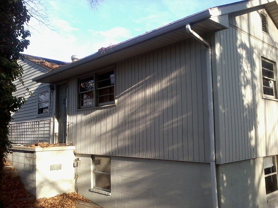 1st image of 1500 Summit Ave